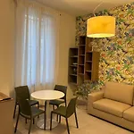 Florence Tropical Suite